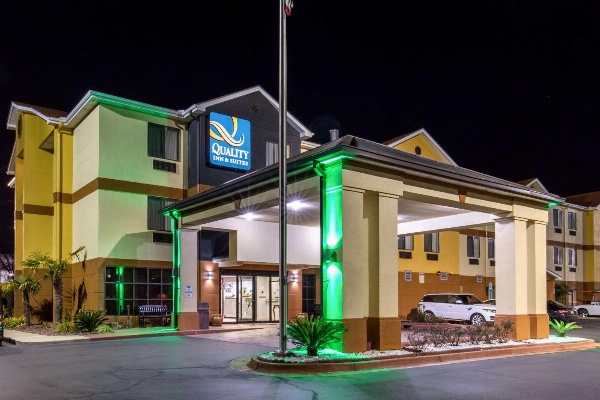 Quality Inn & Suites Montgomery East Carmichael Rd Main image
